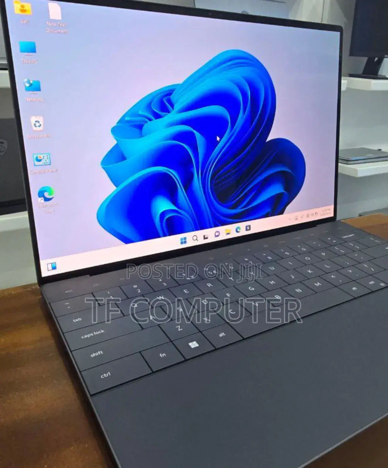 New Laptop Dell XPS 13 32GB Intel Core I7 SSD 1T