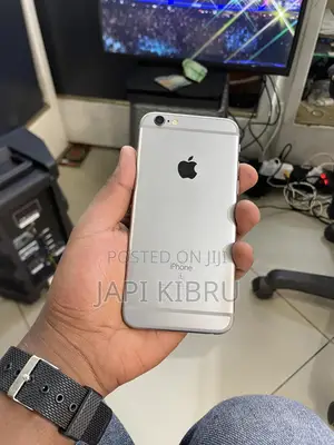 Apple iPhone 6s 64 GB Silver