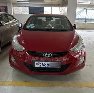 Hyundai Elantra 2013 Red
