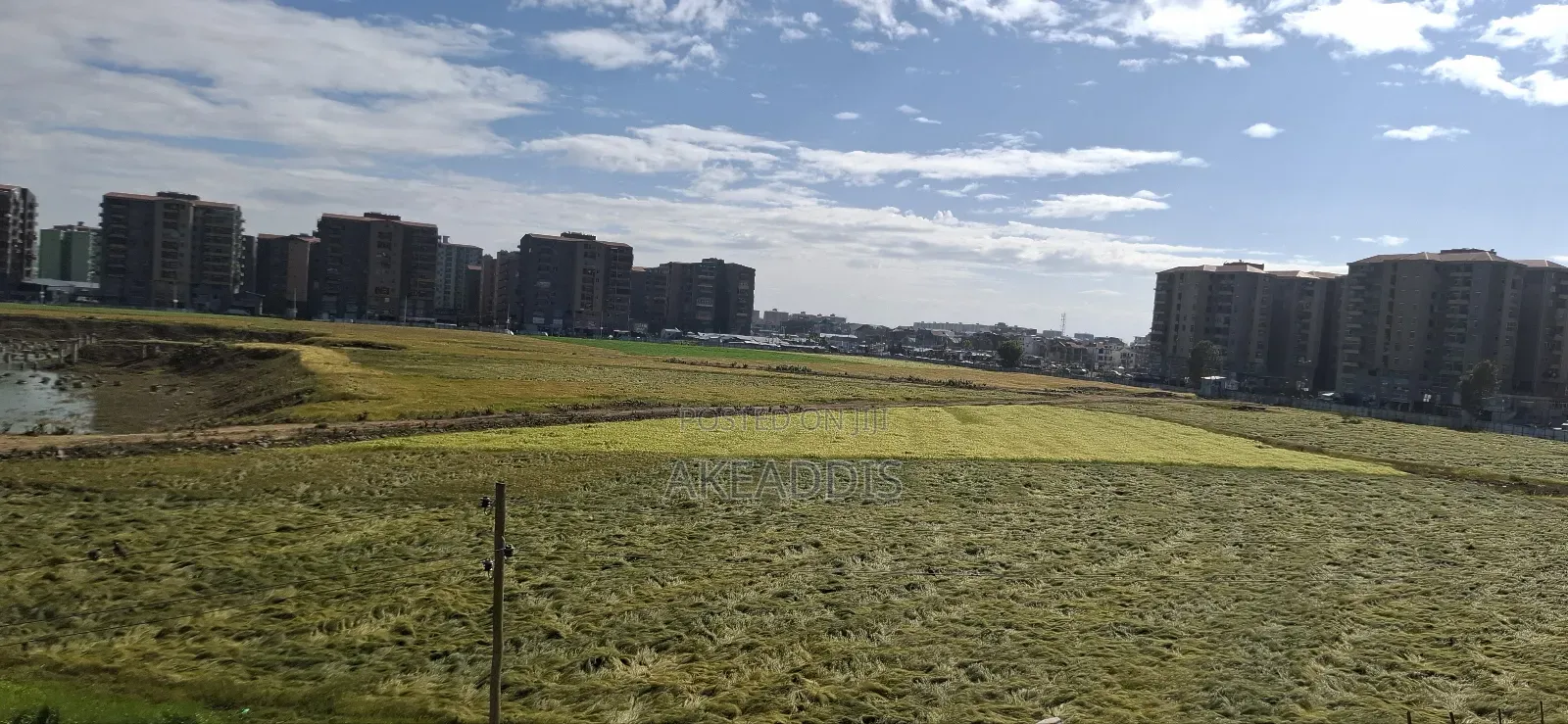 20bdrm House in ፓስተር መድሀኒያለም, Bole for sale