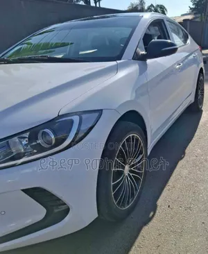 Hyundai Avante 2018 White