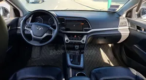 Hyundai Avante 2018 White