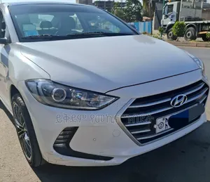 Hyundai Avante 2018 White