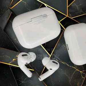 Airpod Pro Earbud Offers Crystal Clear Sound