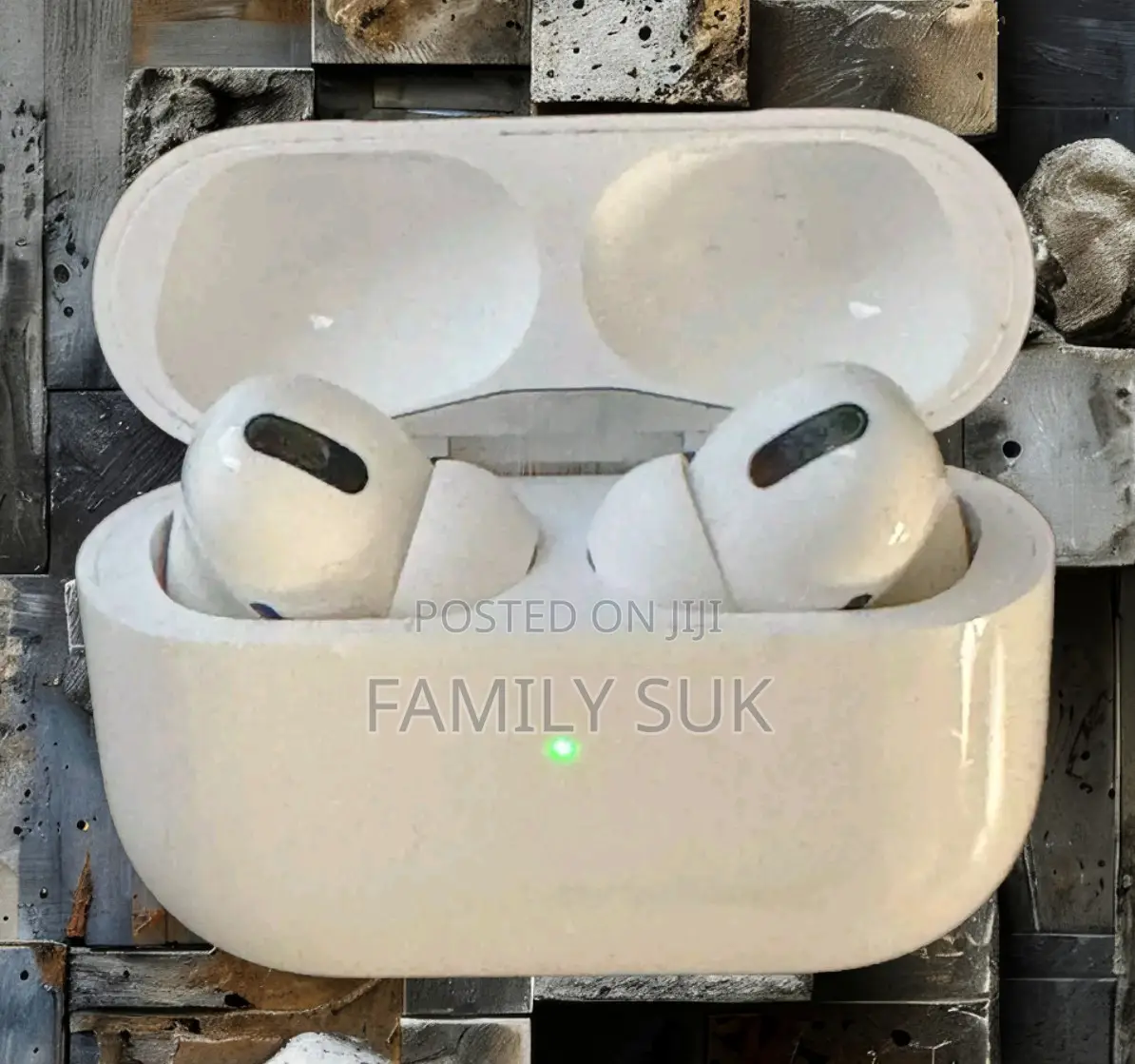 Airpod Pro Earbud Lightweight and Powerful Performance