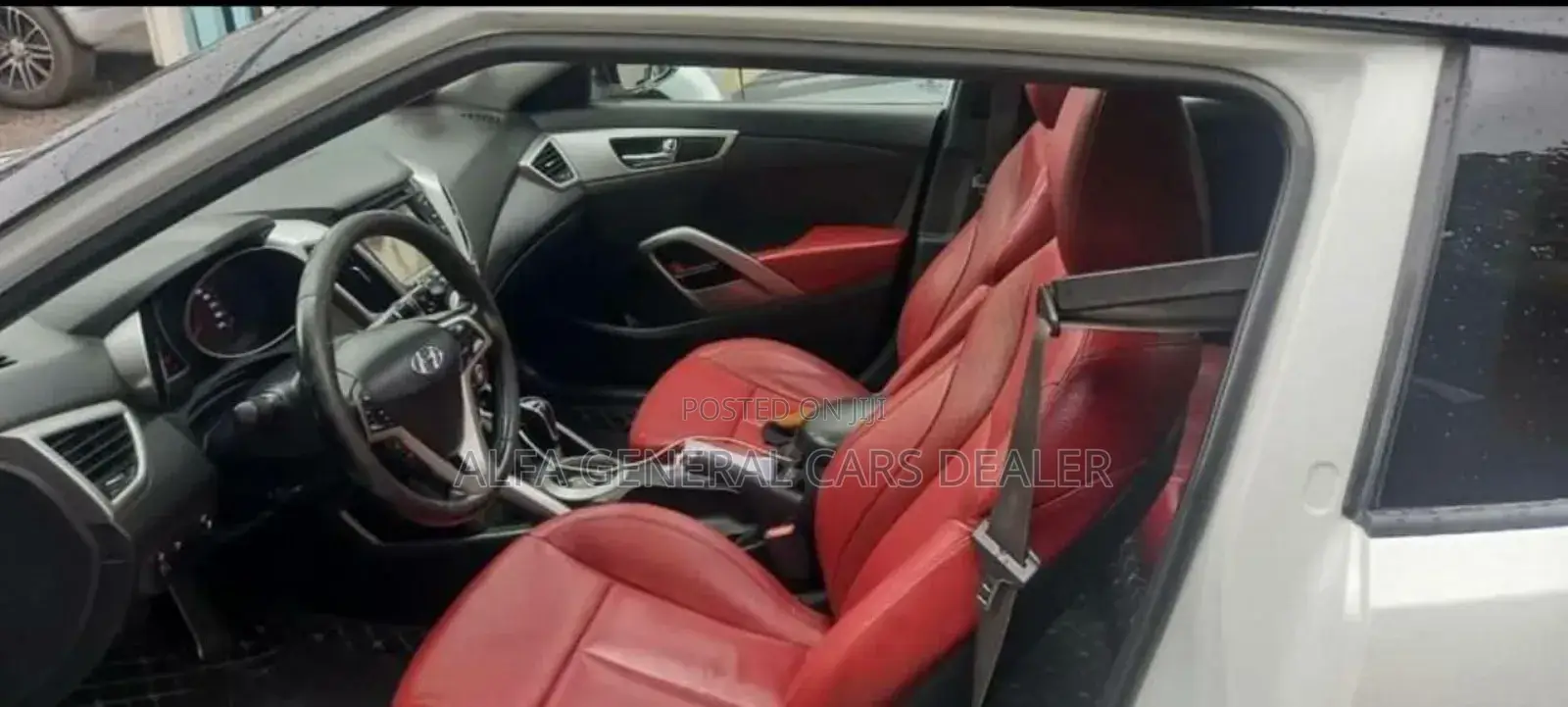 Hyundai Veloster 2013 White