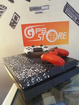 Photo - Playstation 4 Standard Model Veŕŕŕŕŕ