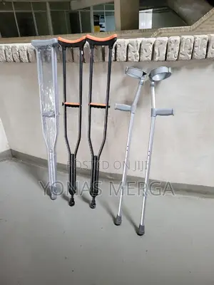 Photo - Endynino 1 Pair Adjustable Crutches for Adults,
Crutchesክራንች