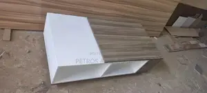 Photo - Center Teble