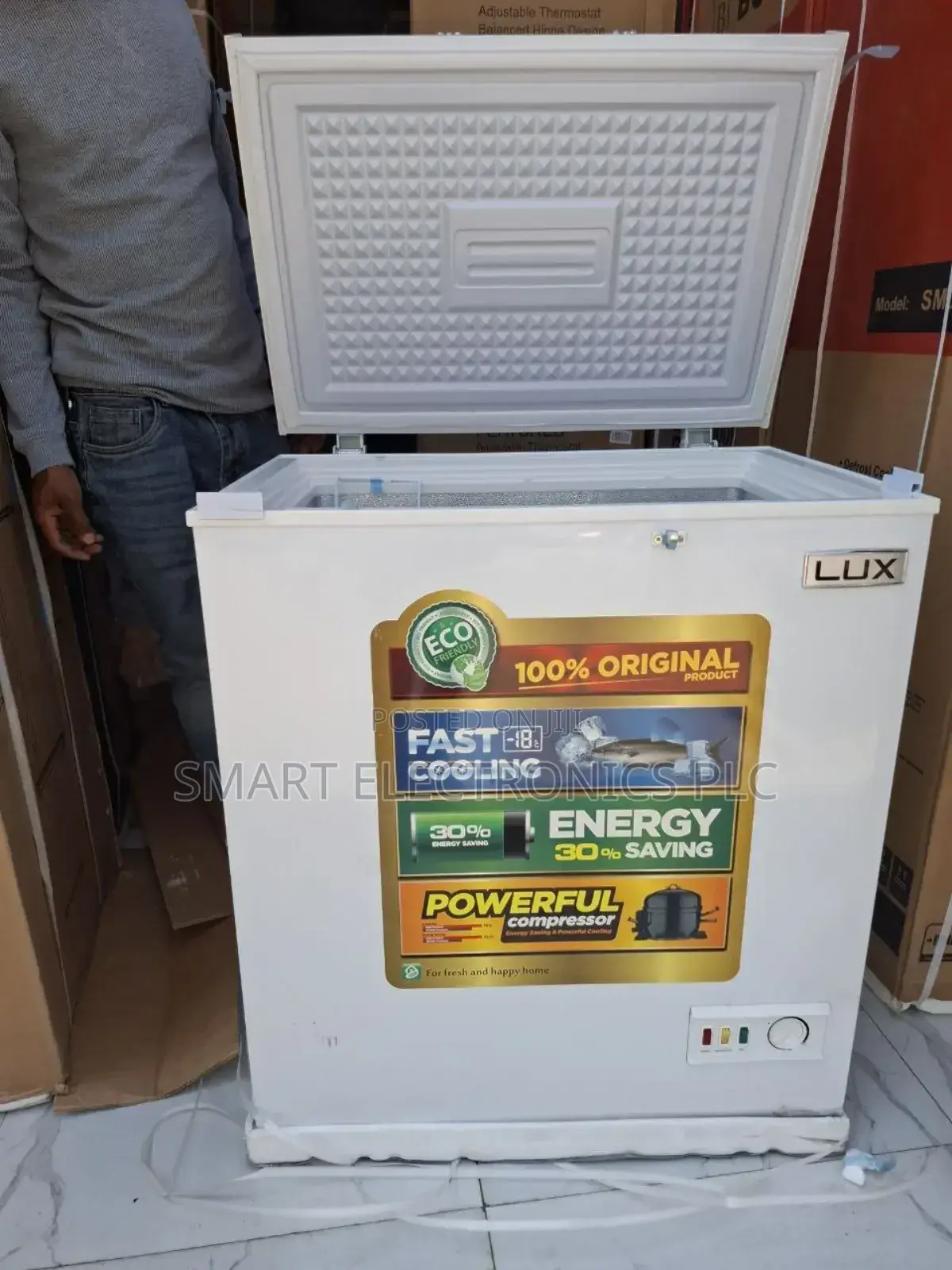 Lux Deep Refrigerator 320