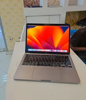 New Laptop Apple MacBook Pro 2020 16GB Intel Core I5 SSD 512GB