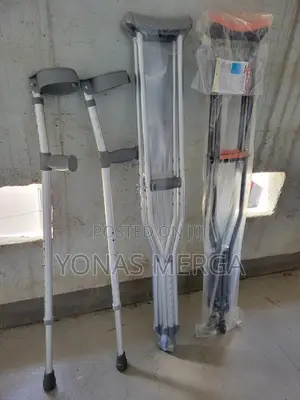 Photo - Bilateral Crutches¥0ክራንች፼฿Crutches፵‱ክራንችcrutches