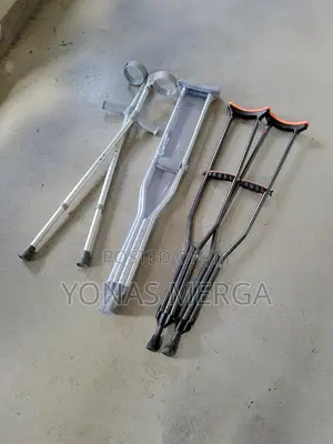 Photo - Underarm Crutches Pads Rubber Handle Non-Skid Feet Walking