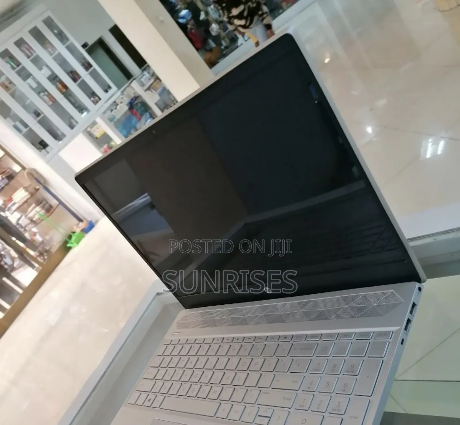 New Laptop HP Pavilion 15 8GB Intel Core I7 SSD 512GB