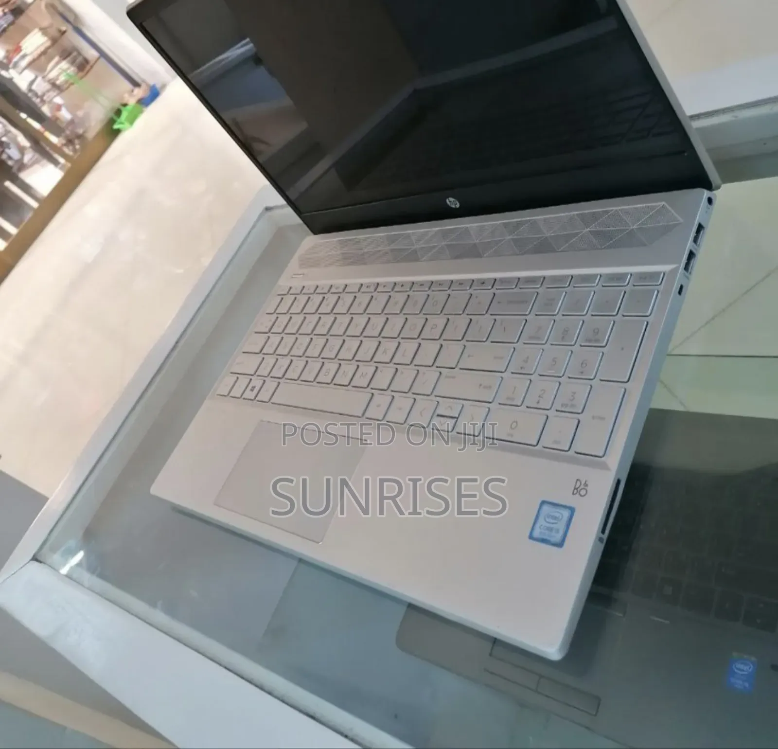 New Laptop HP Pavilion 15 8GB Intel Core I7 SSD 512GB