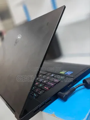 New Laptop MSI GS66 Stealth 10SGS 16GB Intel Core I7 SSD 1T