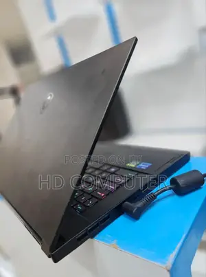 New Laptop MSI GS66 Stealth 10SGS 16GB Intel Core I7 SSD 1T