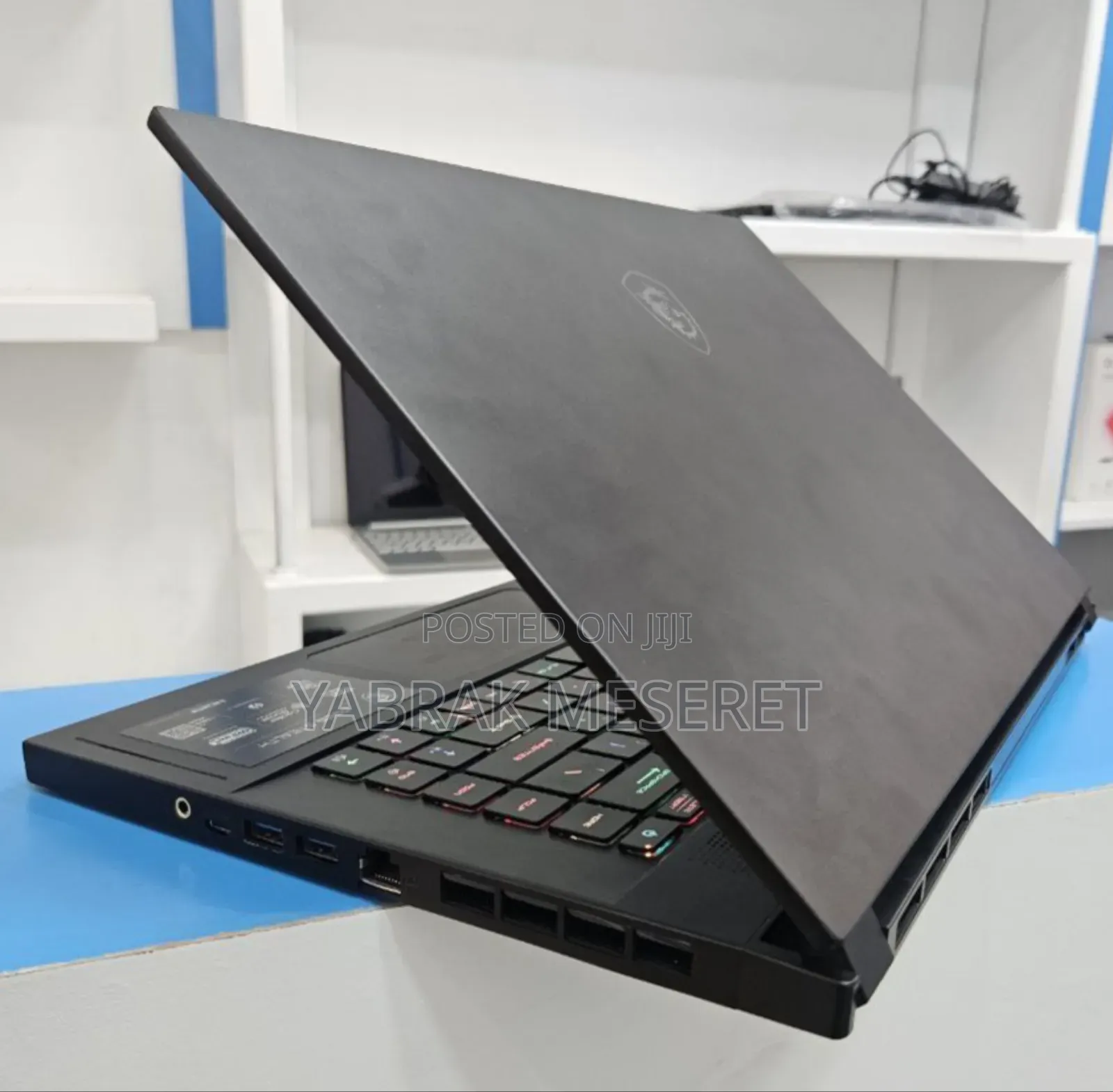 New Laptop MSI GS66 Stealth 10SGS 16GB Intel Core I7 SSD 1T