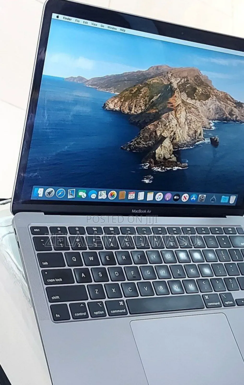 New Laptop Apple MacBook Air 2020 8GB Intel Core I7 SSD 512GB