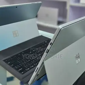Photo - New Laptop Microsoft Surface Pro 7 8GB Intel Core I7 SSD 256GB