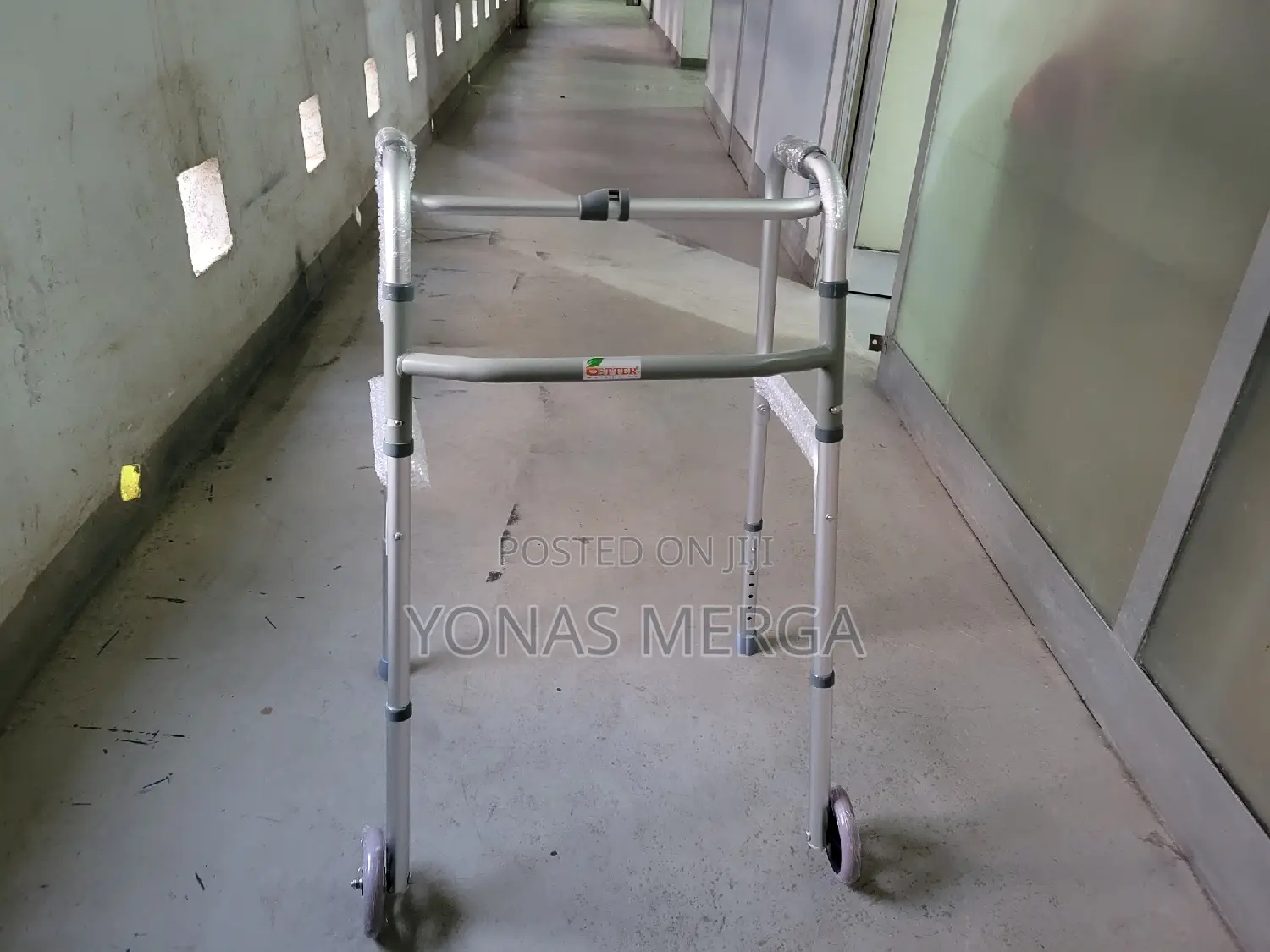 Walker Easily Stored Under Bed/Transported in Boot of a Car