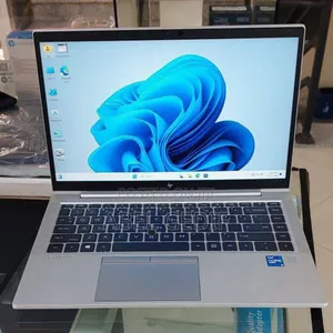 Photo - New Laptop HP EliteBook 840 16GB Intel Core I5 SSD 512GB