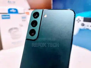 New Samsung Galaxy S22 5G 128 GB Black