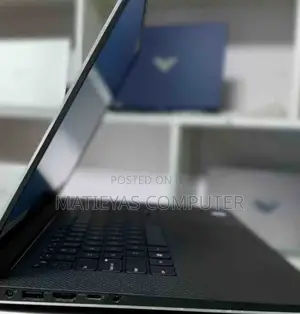 Photo - New Laptop Dell XPS 15 16GB Intel Core I7 SSD 512GB
