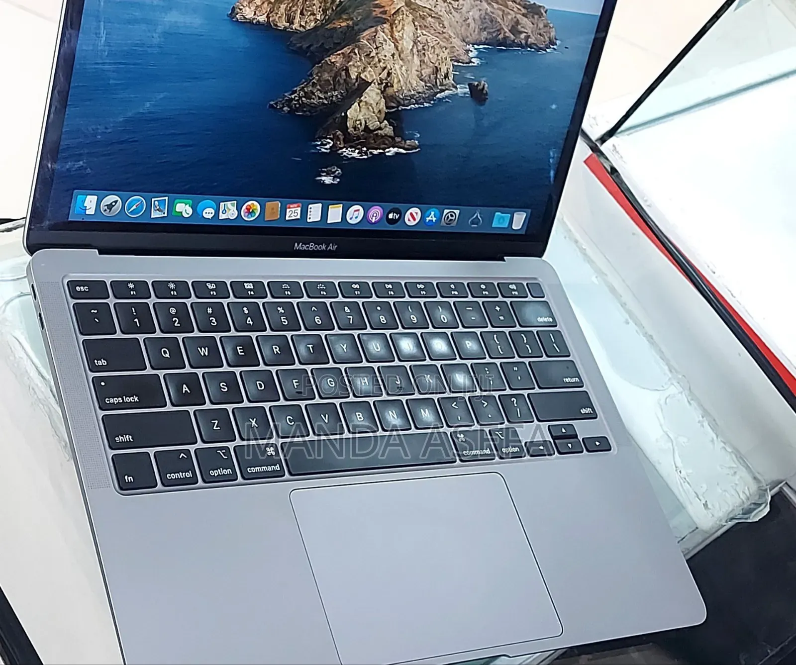 New Laptop Apple MacBook Air 2020 16GB Intel Core I7 SSD 512GB