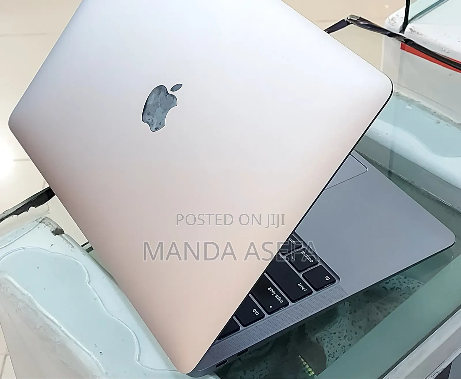 New Laptop Apple MacBook Air 2020 16GB Intel Core I7 SSD 512GB