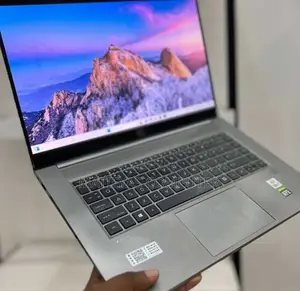 New Laptop HP ZBook 15 16GB Intel Core I7 SSD 1T