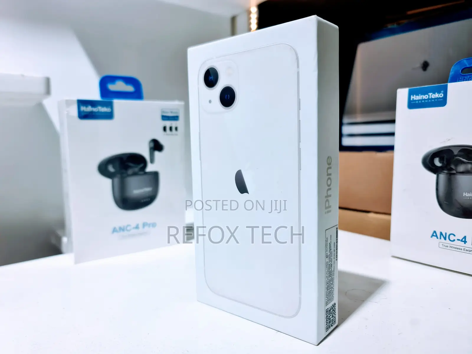 New Apple iPhone 13 128 GB White