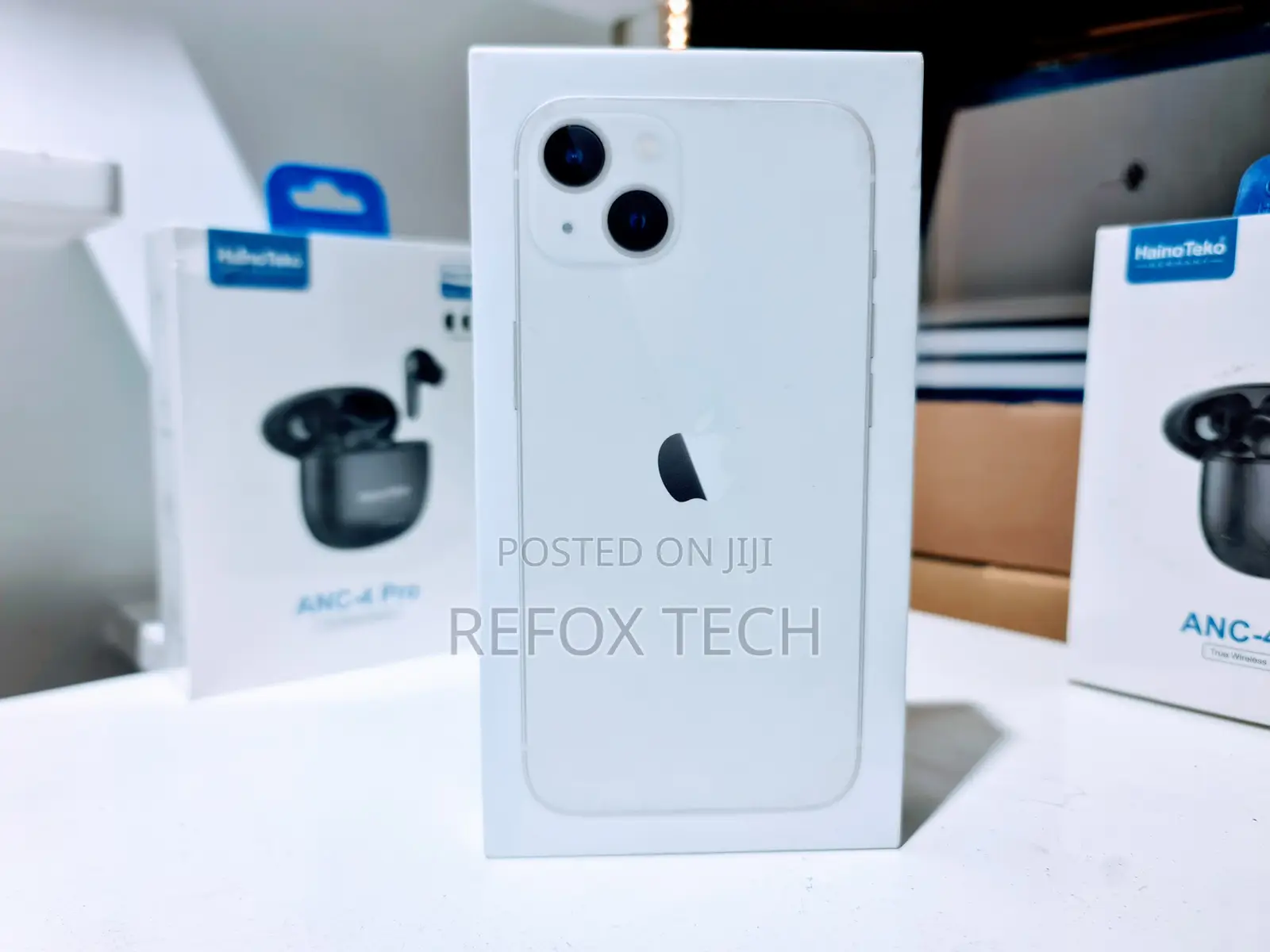 New Apple iPhone 13 128 GB White