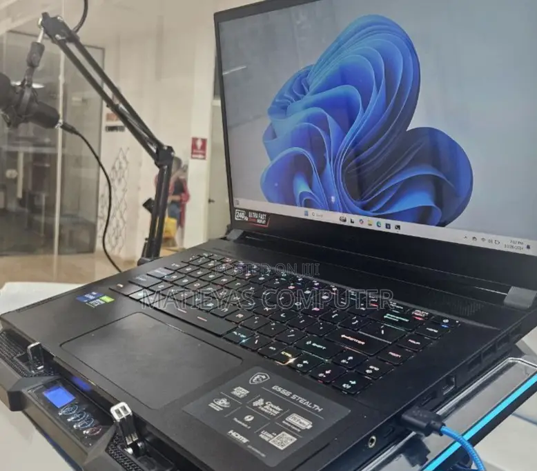 New Laptop MSI GS66 Stealth 10SGS 16GB Intel Core I7 SSD 1T