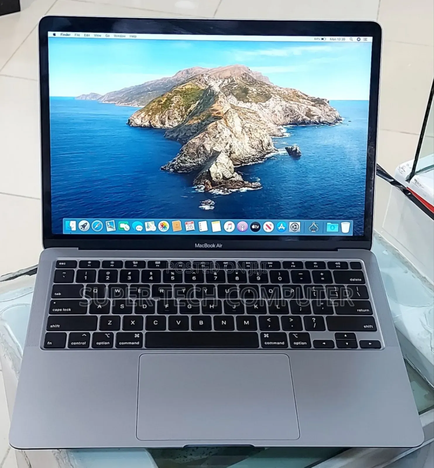 New Laptop Apple MacBook Air 2020 16GB Intel Core I7 SSD 512GB