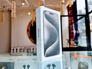 New Apple iPhone 15 Pro Max 256 GB Gold