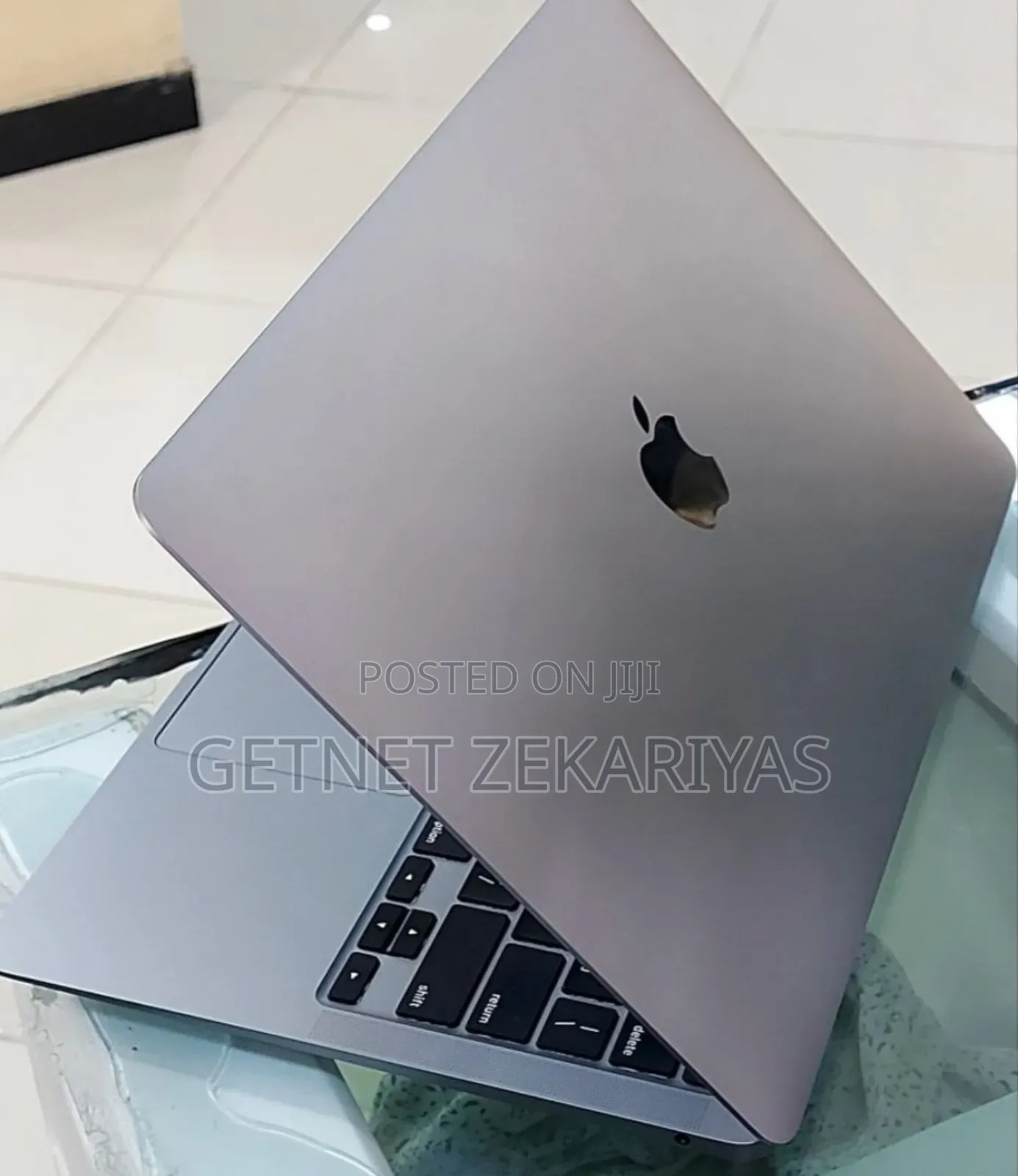 New Laptop Apple MacBook Air 2020 16GB Intel Core I7 SSD 512GB