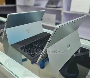 New Laptop Microsoft Surface Pro 5 8GB Intel Core I5 SSD 256GB