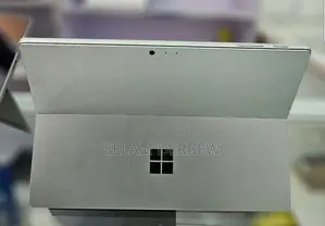 New Laptop Microsoft Surface Pro 5 8GB Intel Core I5 SSD 256GB