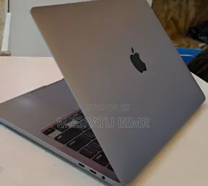 New Laptop Apple MacBook Pro 2020 16GB Intel Core I5 SSD 512GB