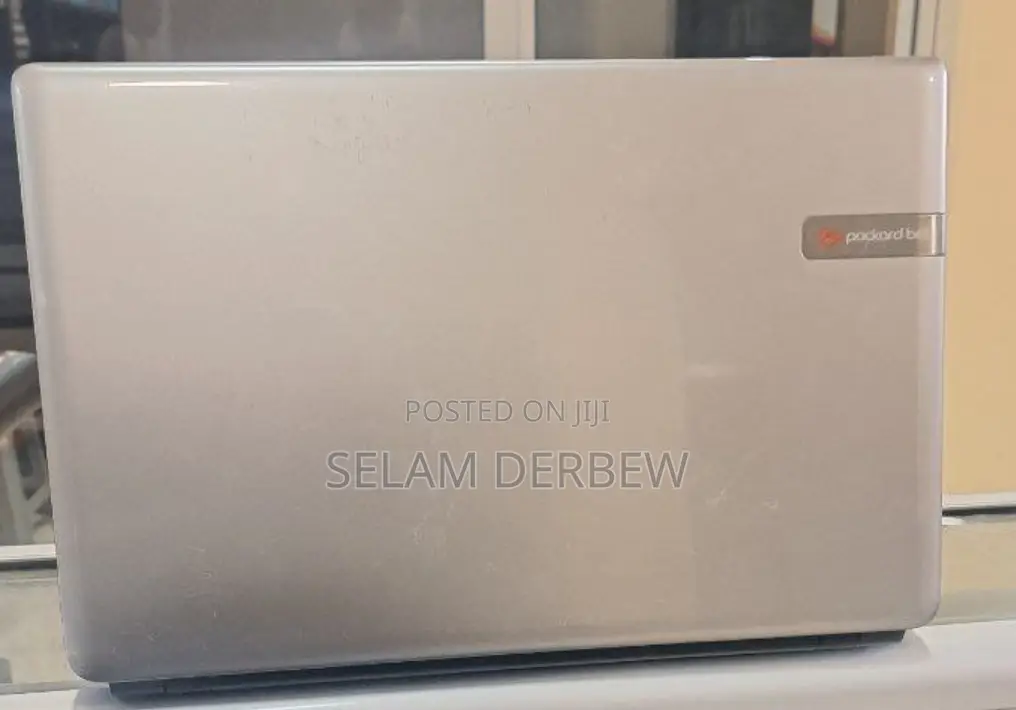 Laptop Packard Bell Dot 4GB Intel Core I3 HDD 500GB