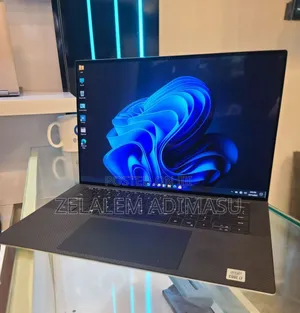 New Laptop Dell XPS 15 32GB Intel Core I7 SSD 512GB