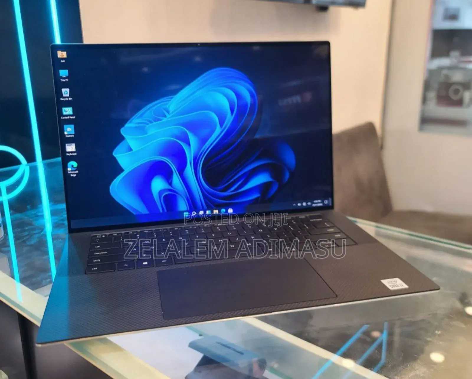 New Laptop Dell XPS 15 32GB Intel Core I7 SSD 512GB