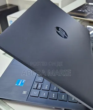 New Laptop HP Pavilion X360 8GB Intel Core I5 SSD 512GB