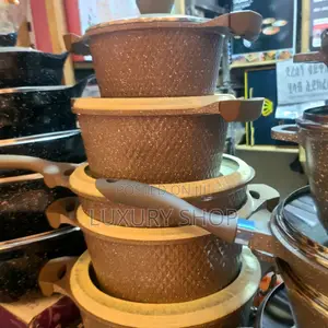 Photo - Die-Cast Marble Cookware Set