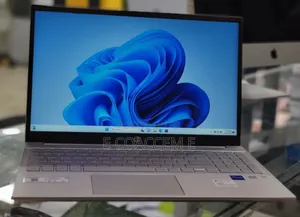 Photo - New Laptop HP 16GB Intel Core I7 SSD 1T