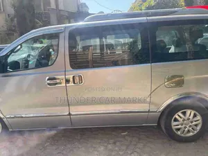 Hyundai Starex 2017 Silver