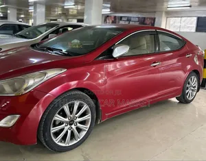 Hyundai Elantra 2013 Red