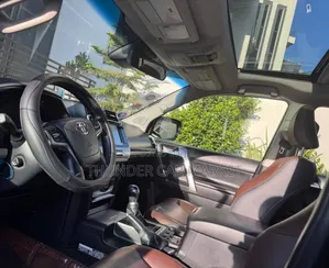 Toyota Land Cruiser Prado 2018 Burgundy