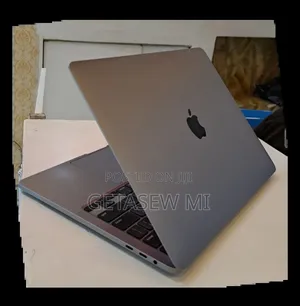 New Laptop Apple MacBook Pro 2020 16GB Intel Core I5 SSD 512GB